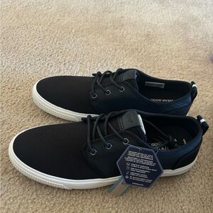 Toms Size 9 Sneakers - NWT